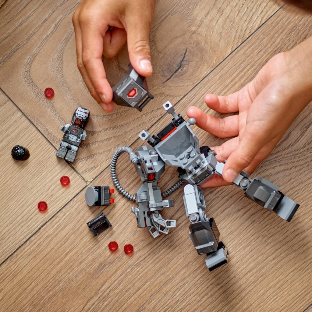 Produktabbildung War Machine Mech