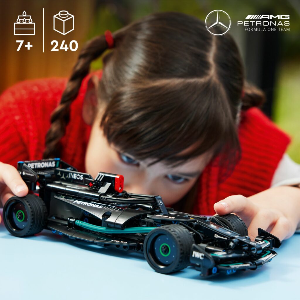 Produktabbildung Mercedes-AMG F1 W14 E Performance Pull-Back