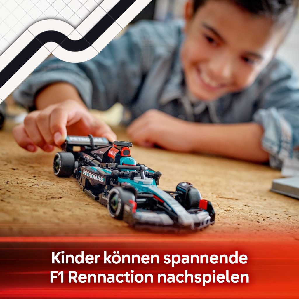 Produktabbildung Mercedes-AMG F1® W15 Rennauto